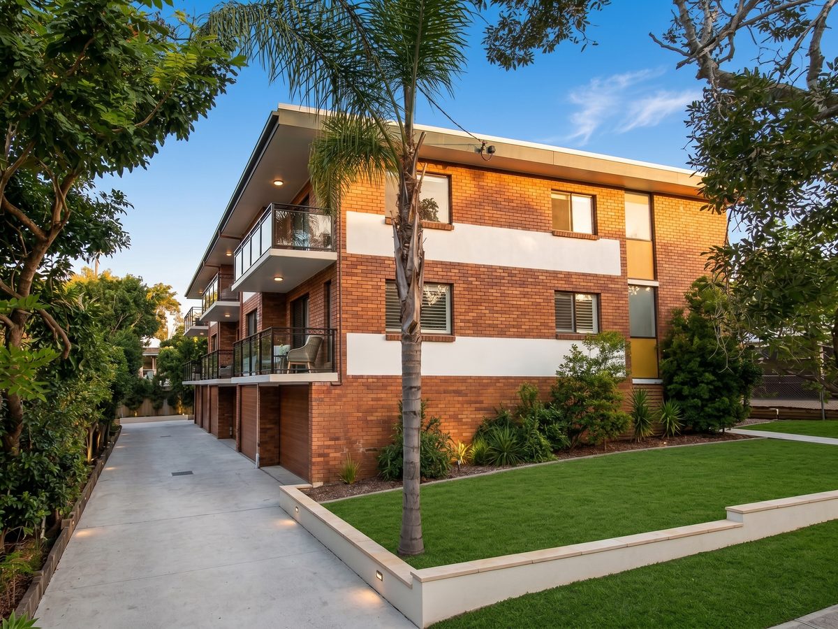 Coorparoo, QLD purchase